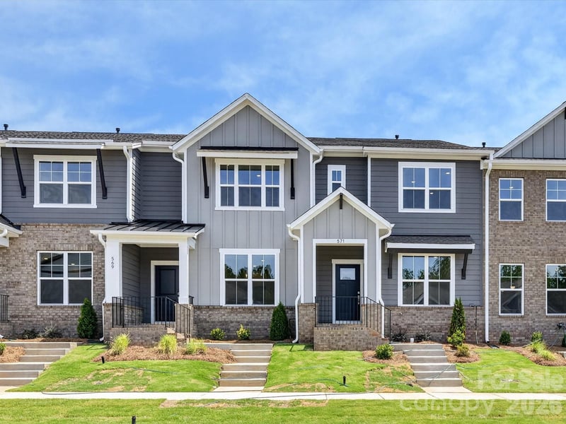 571 Cape Cod Way, Rock Hill, SC - 3 beds, 2.5 baths, 1,534 sqft - $305,000