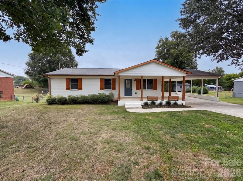123 Rowe Street, Gastonia, NC - 4 beds, 3 baths, 2,045 sqft - $398,000