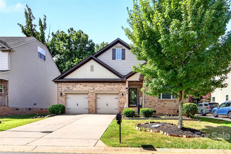 424 Anvil Draw Place, Rock Hill, SC - 3 beds, 2 baths, 1,650 sqft - $359,900