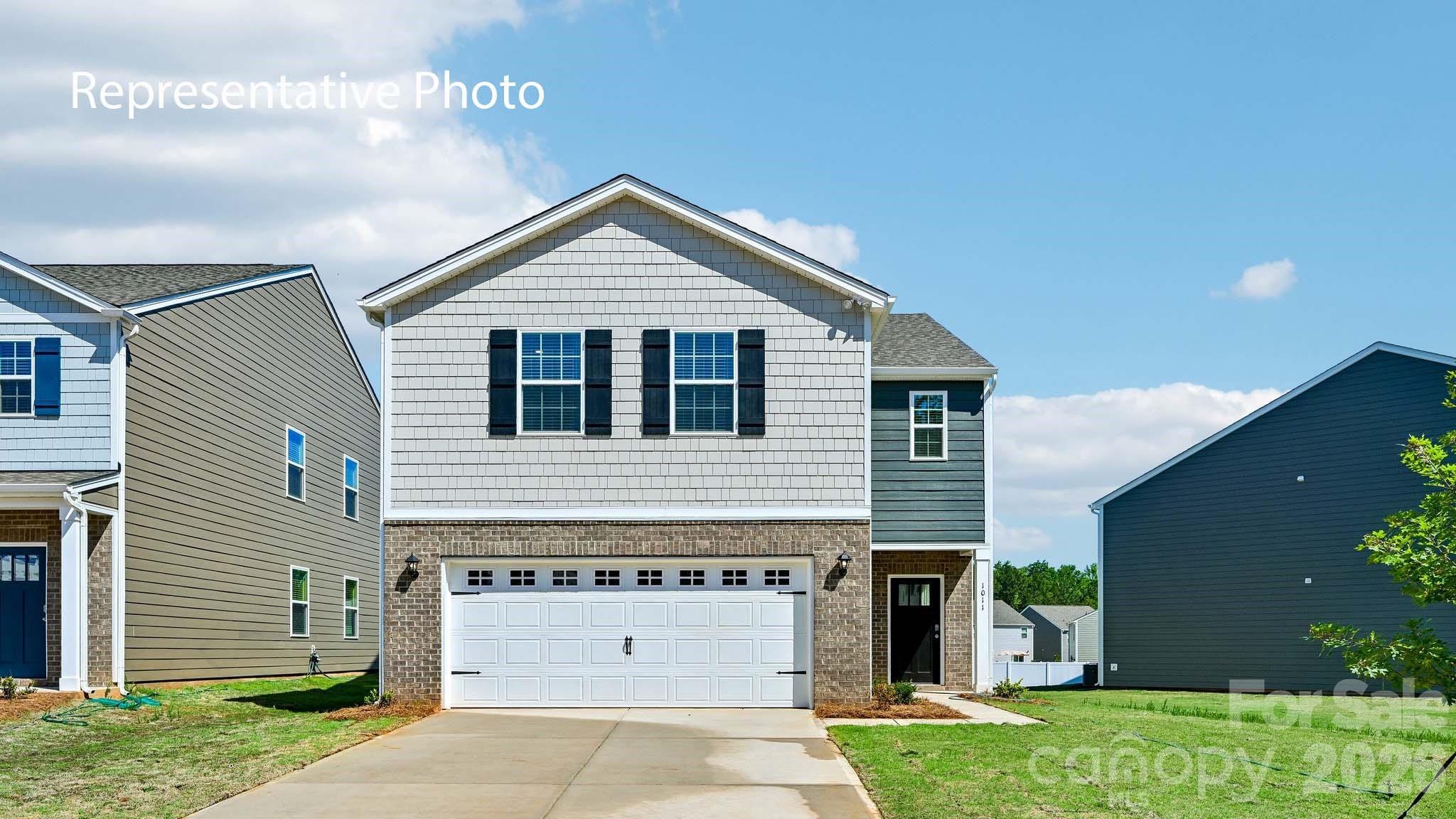1437 7th Street Drive NE, Hickory, NC. property listing photo