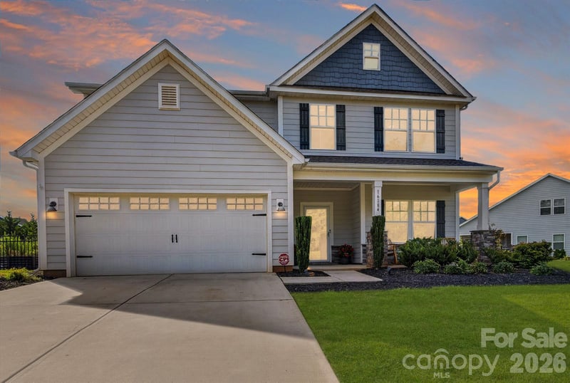 16184 Commodore Drive, Lancaster, SC - 4 beds, 3.5 baths, 3,182 sqft - $550,000