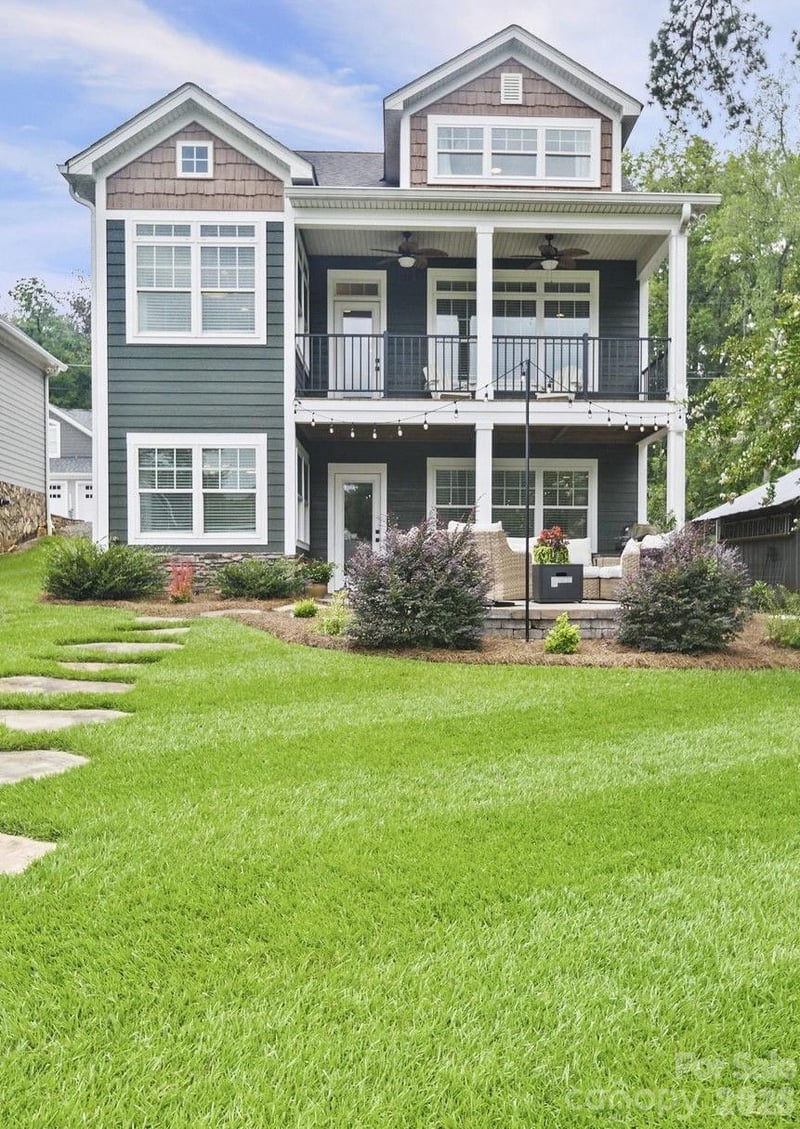 698 Lake Head Road, Norwood, NC - 3 beds, 4.5 baths, 2,185 sqft - $1,075,000