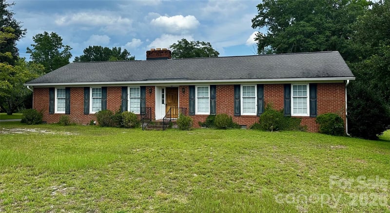 401 S Hickory Street, Pageland, SC - 3 beds, 2 baths, 1,800 sqft - $245,900