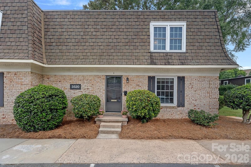 3520 Colony Road I, Charlotte, NC - 2 beds, 2.5 baths, 1,232 sqft - $329,000