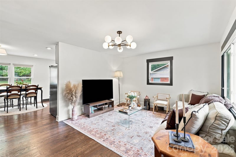 1700 Brookdale Avenue, Charlotte, NC - 3 beds, 1.5 baths, 1,033 sqft - $450,000