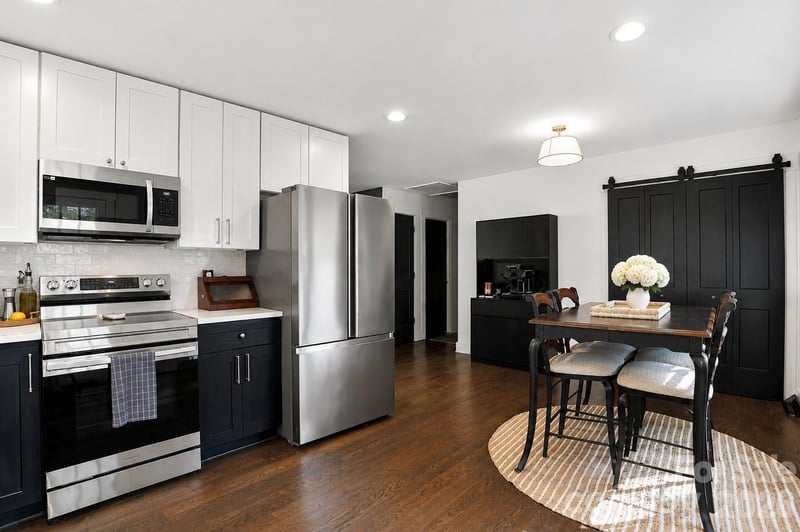 1700 Brookdale Avenue, Charlotte, NC - 3 beds, 1.5 baths, 1,033 sqft - $450,000