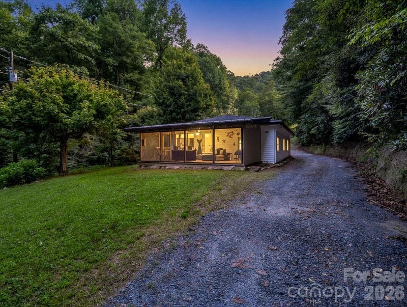 60 Owenby Cove Road, Fairview, NC - 2 beds, 1 bath, 1,005 sqft - $335,000