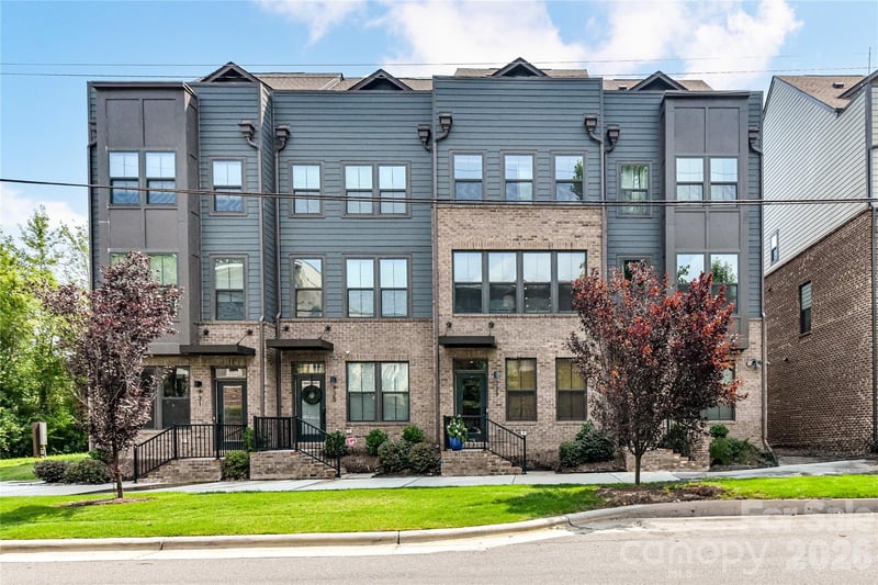 739 Anderson Street, Charlotte, NC - 2 beds, 3.5 baths, 1,561 sqft - $525,000