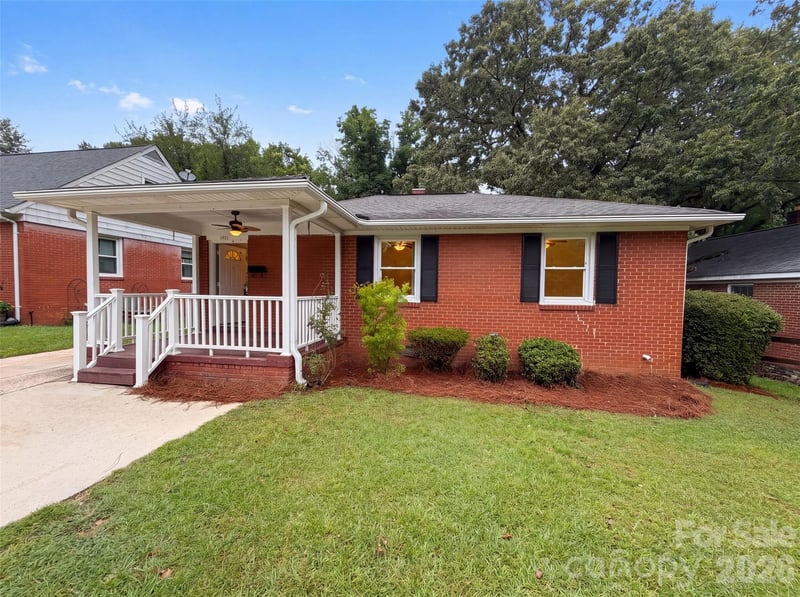 1521 Herrin Avenue, Charlotte, NC - 4 beds, 1 bath, 1,227 sqft - $340,000