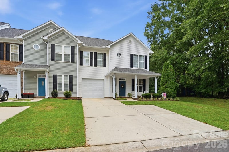 702 Torrey Pines Lane, Fort Mill, SC - 3 beds, 2.5 baths, 1,673 sqft - $325,000