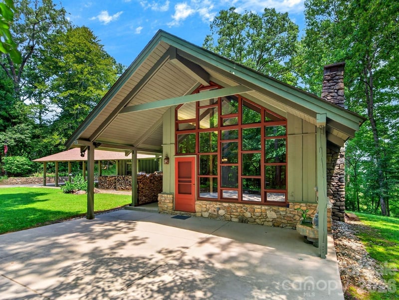 760 Glenn Bridge Road, Arden, NC - 3 beds, 2.5 baths, 3,514 sqft - $850,000