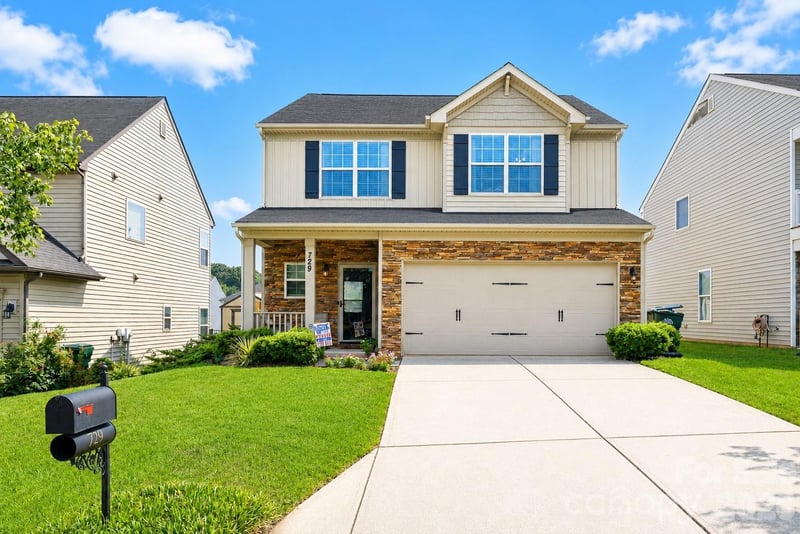 729 Centennial Street, Gastonia, NC - 3 beds, 2.5 baths, 1,982 sqft - $349,000