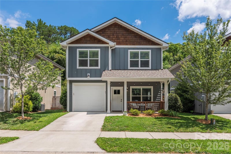 21 Crayton Park Drive, Asheville, NC - 3 beds, 2.5 baths, 1,538 sqft - $425,000