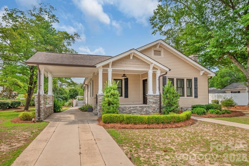 312 E Church Street, Kershaw, SC - 2 beds, 2 baths, 1,772 sqft - $329,900