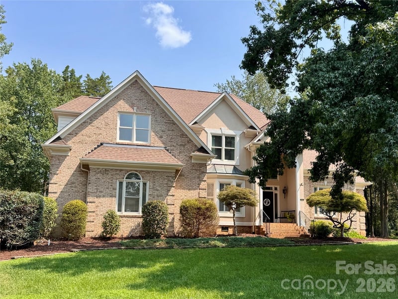 5006 Cranston Court, Charlotte, NC - 4 beds, 4.5 baths, 4,292 sqft - $1,325,000