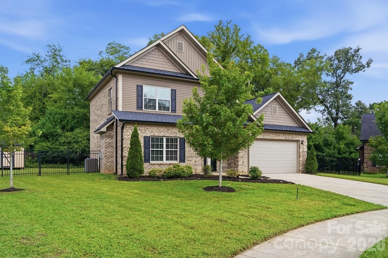 5361 Brickyard Terrace Court, Concord, NC - 3 beds, 2.5 baths, 2,211 sqft - $450,000