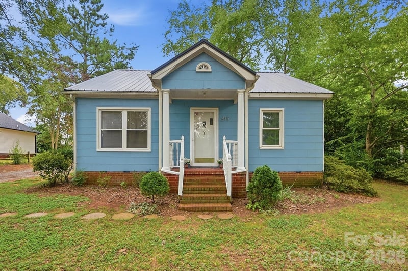 419 Jackson Street, Albemarle, NC - 2 beds, 1 bath, 908 sqft - $160,000