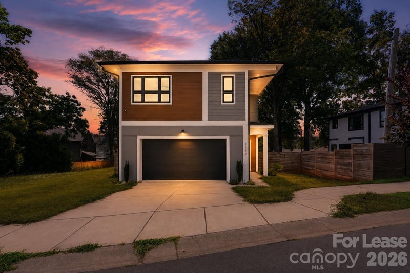 1112 Fairmont Street, Charlotte, NC - 3 beds, 2.5 baths, 2,764 sqft - $3,700