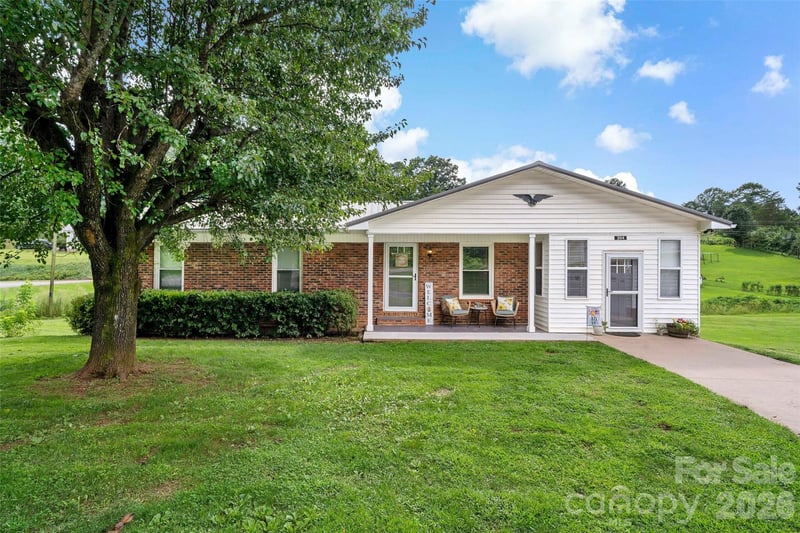 204 Quail Hollow Road, Marion, NC - 4 beds, 3 baths, 1,867 sqft - $425,000