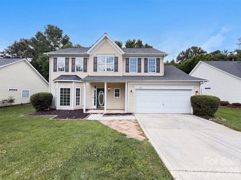 3621 Straussburg Woods Lane, Matthews, NC - 4 beds, 2.5 baths, 2,002 sqft - $406,000