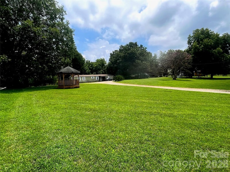 109 Ray Dawn Lane, Mooresville, NC - 3 beds, 2 baths, 914 sqft - $299,000