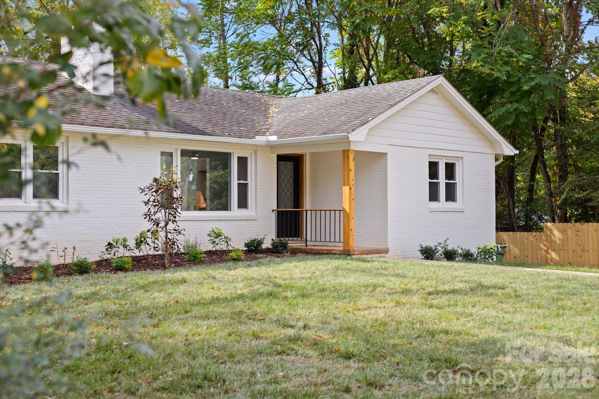 80 Clarendon Rd, Asheville, NC 28806. property listing photo