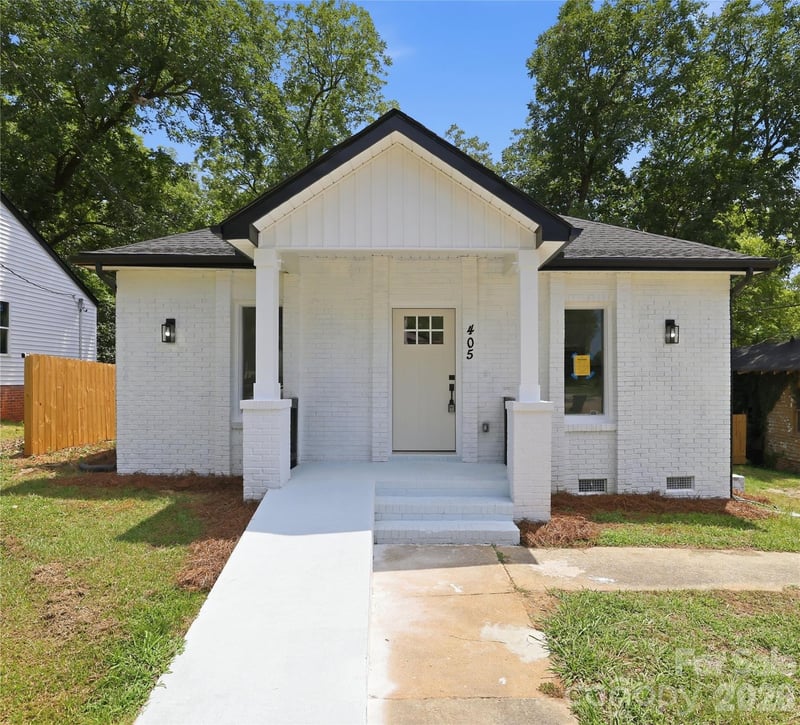 405 E Gay Street, Lancaster, SC - 3 beds, 2 baths, 1,397 sqft - $259,500