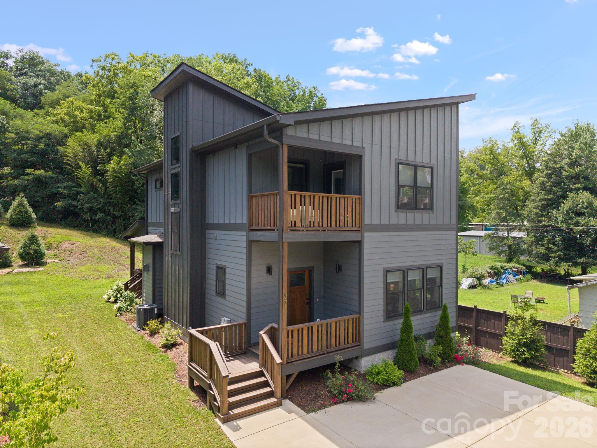 87 Glendale Ave, Asheville, NC 28803. property listing photo