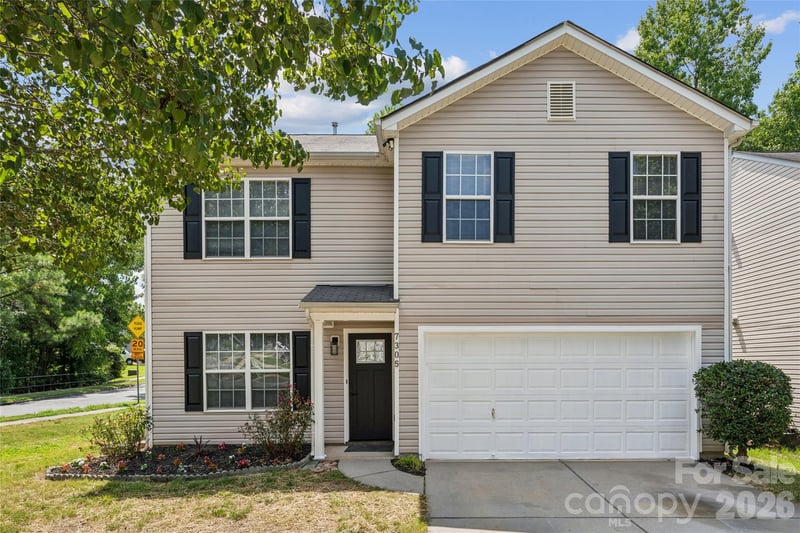 7305 Larwill Lane, Charlotte, NC - 4 beds, 2.5 baths, 2,424 sqft - $359,000