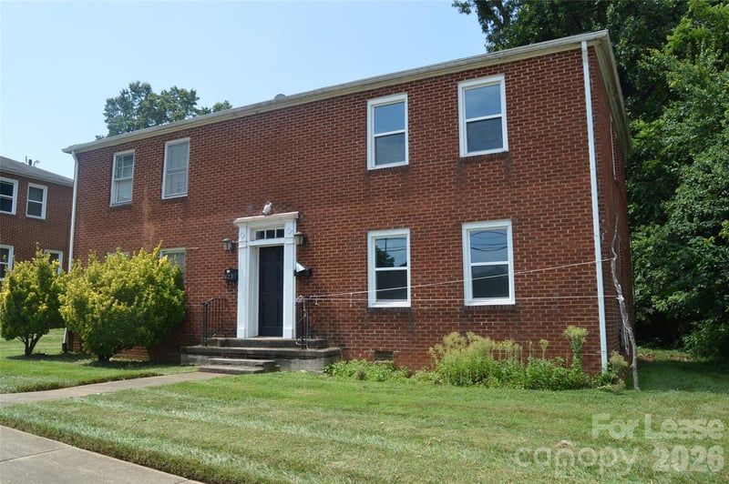 423 N Center Street, Statesville, NC - 2 beds, 1 bath - $950
