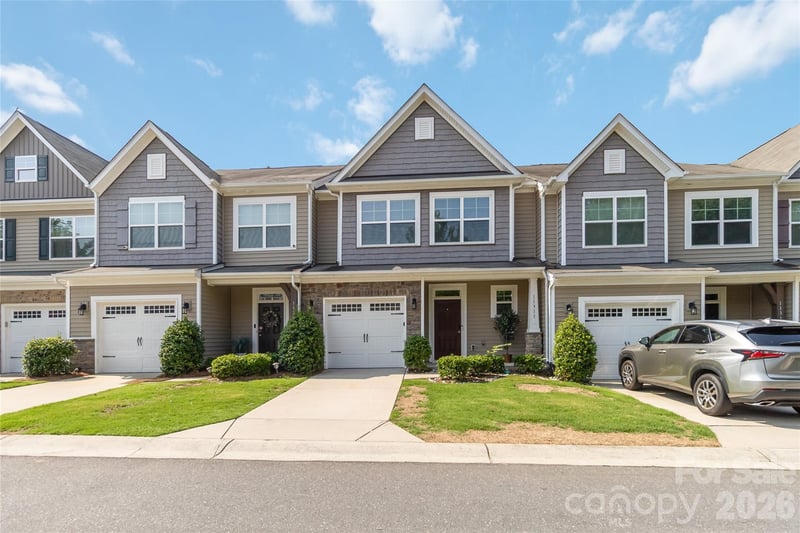 11311 Savannah Creek Drive, Charlotte, NC - 3 beds, 2.5 baths, 2,009 sqft - $315,000