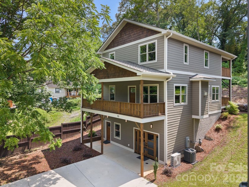 93 Glendale Avenue, Asheville, NC - 4 beds, 4 baths, 2,754 sqft - $689,900