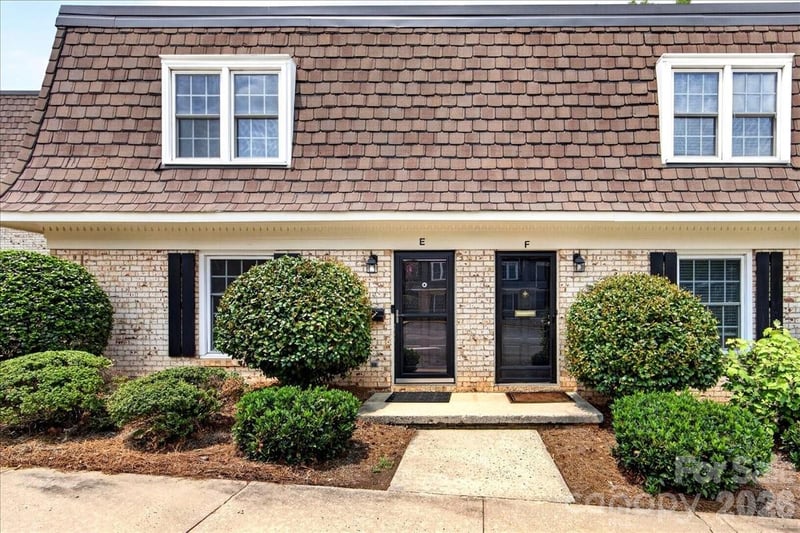 3500 Colony Road E, Charlotte, NC - 2 beds, 2.5 baths, 1,254 sqft - $335,000