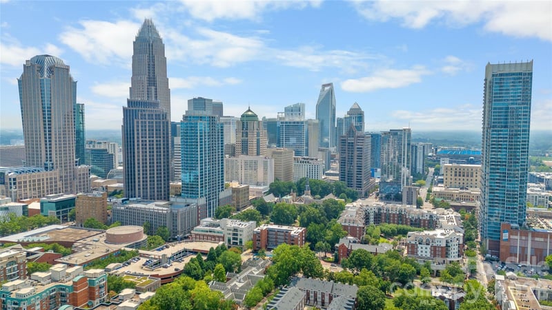 224 N Poplar Street Apt 22, Charlotte, NC - 1 bed, 1 bath, 766 sqft - $279,000