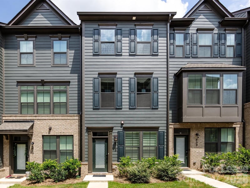413 Spearfield Lane, Charlotte, NC - 3 beds, 3.5 baths, 1,610 sqft - $2,750