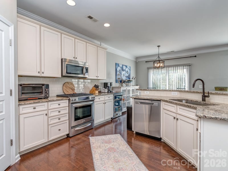 5951 Carrollton Lane, Charlotte, NC - 3 beds, 2.5 baths, 1,912 sqft - $479,000