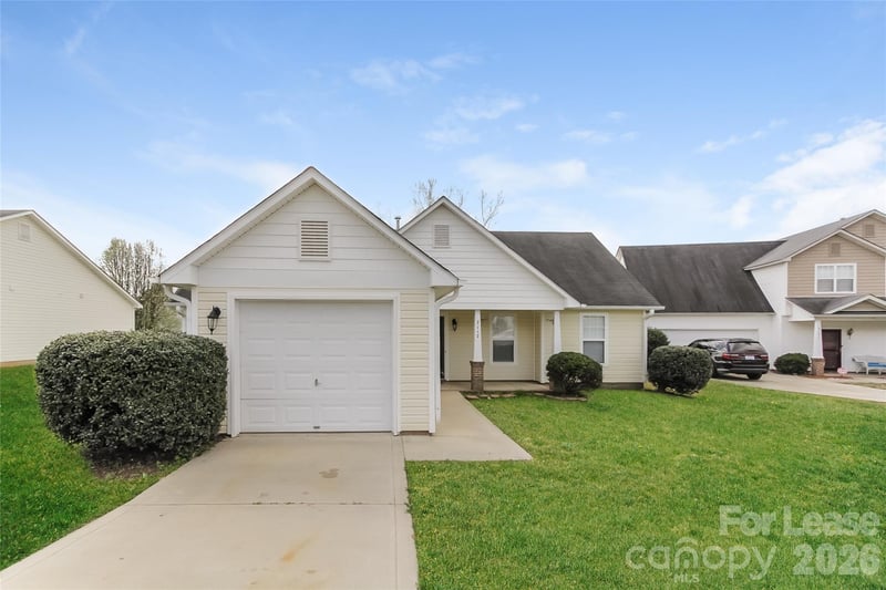 2117 Sebastiani Drive, Charlotte, NC - 3 beds, 2 baths - $1,675