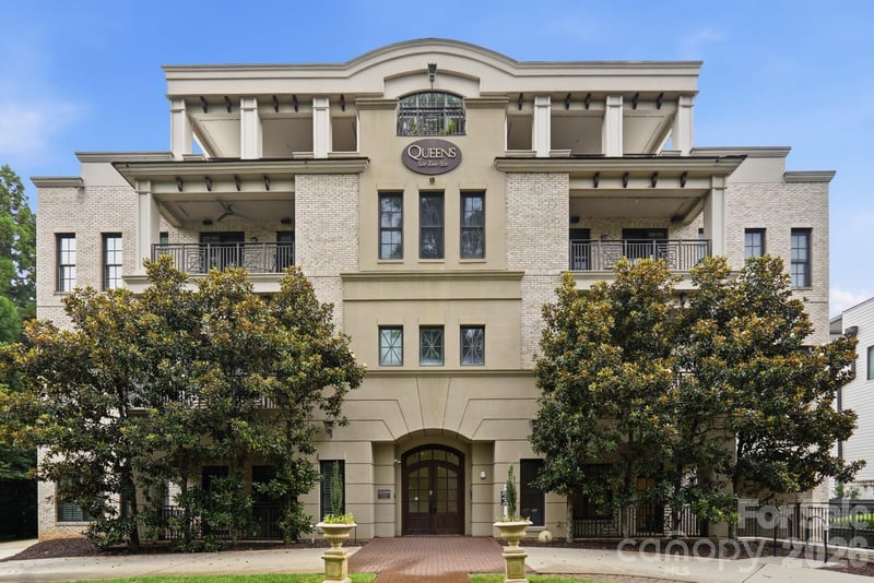 626 Queens Road Apt 101, Charlotte, NC - 2 beds, 2.5 baths, 2,386 sqft - $950,000