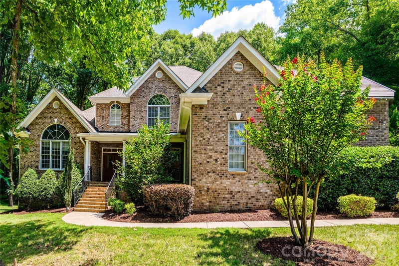 868 Savile Lane, Fort Mill, SC - 4 beds, 4.5 baths, 4,720 sqft - $1,150,000