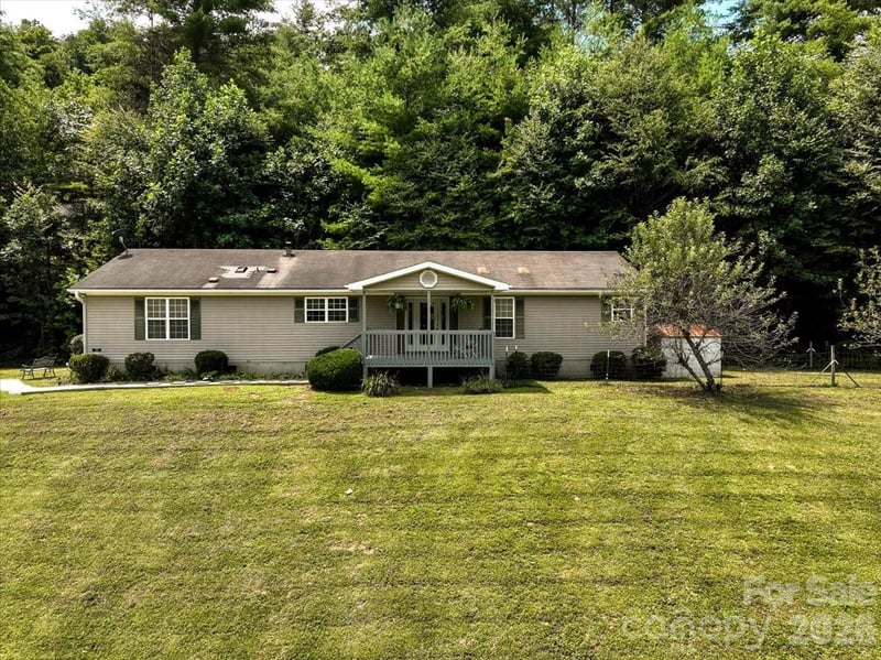 59 Trout Water Circle, Burnsville, NC - 3 beds, 2 baths, 1,759 sqft - $250,000