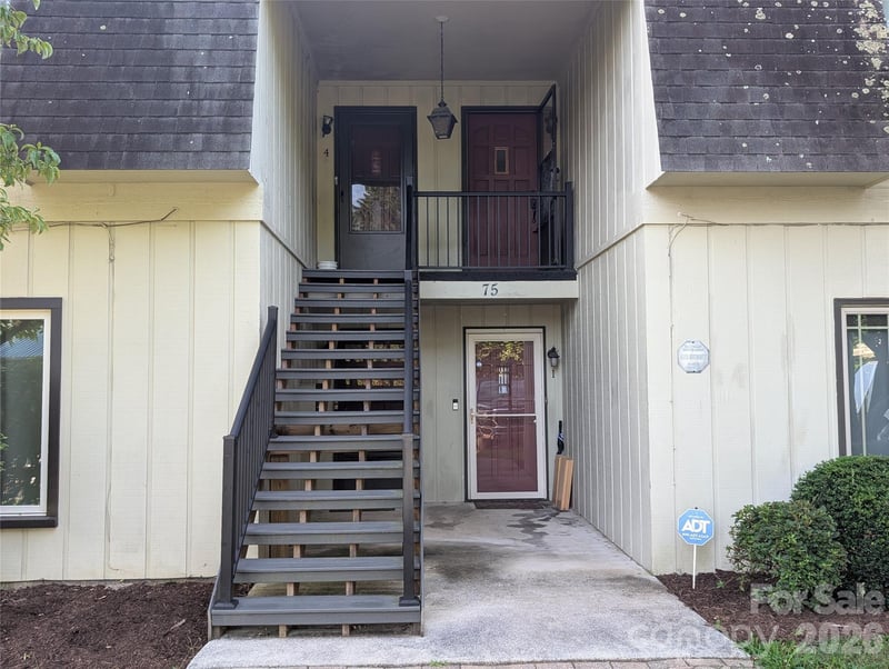 75 Jolly Lane D4, Hendersonville, NC - 2 beds, 1.5 baths - $129,999