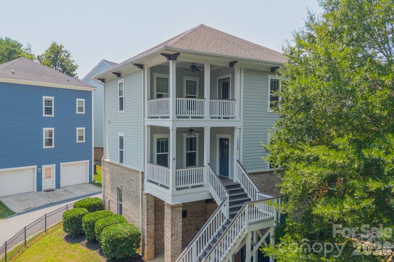 10236 Vanguard Parkway, Huntersville, NC - 3 beds, 3 baths, 1,648 sqft - $425,000