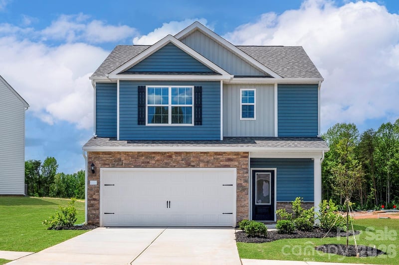 8126 Cravat Court, Charlotte, NC - 3 beds, 2 baths, 1,853 sqft - $426,900