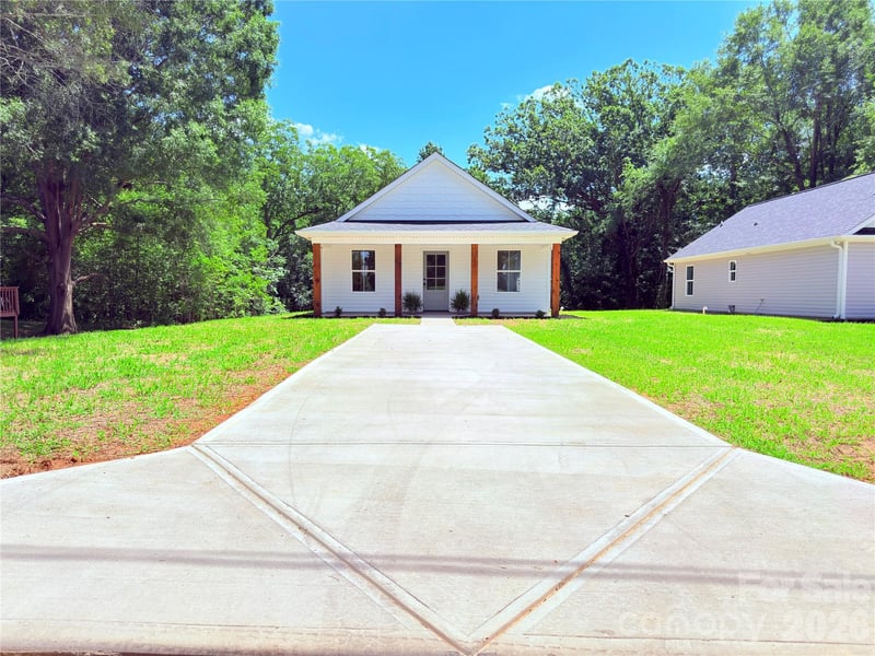253 Anson Avenue, Norwood, NC - 2 beds, 1 bath, 1,000 sqft - $214,000