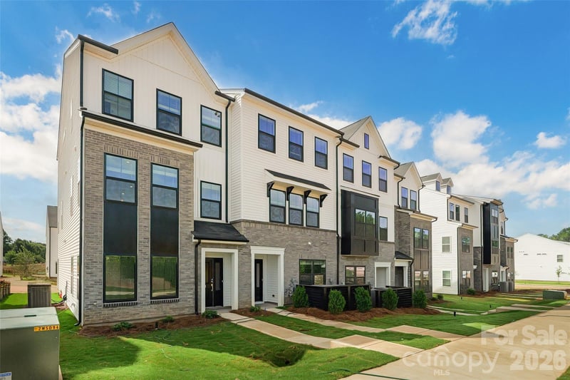 7530 Mashburn Drive, Charlotte, NC - 3 beds, 3.5 baths, 2,039 sqft - $363,578