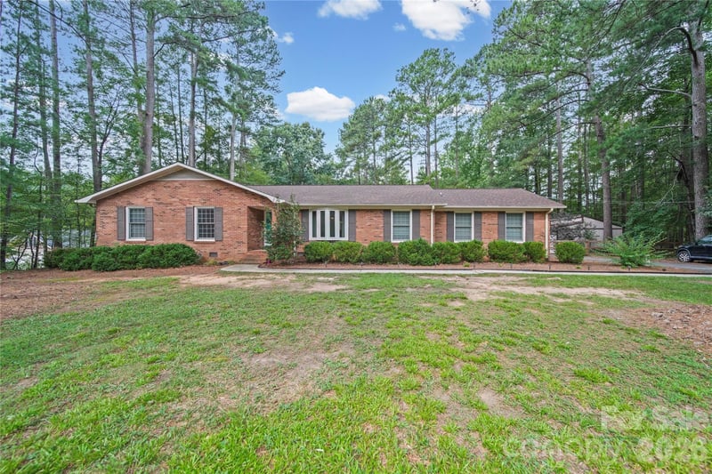 2141 Moonstone Drive, Concord, NC - 3 beds, 3 baths, 2,186 sqft - $435,000