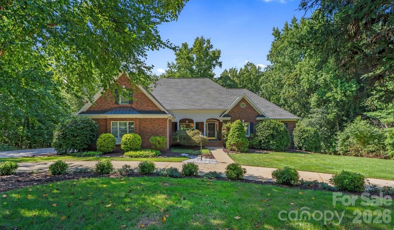 675 Heather Drive, Lincolnton, NC - 4 beds, 3 baths, 3,114 sqft - $875,000