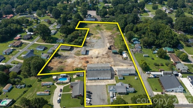 2609 Woodsdale Street, Kannapolis, NC - 4 beds, 4 baths, 2,114 sqft - $1,200,000