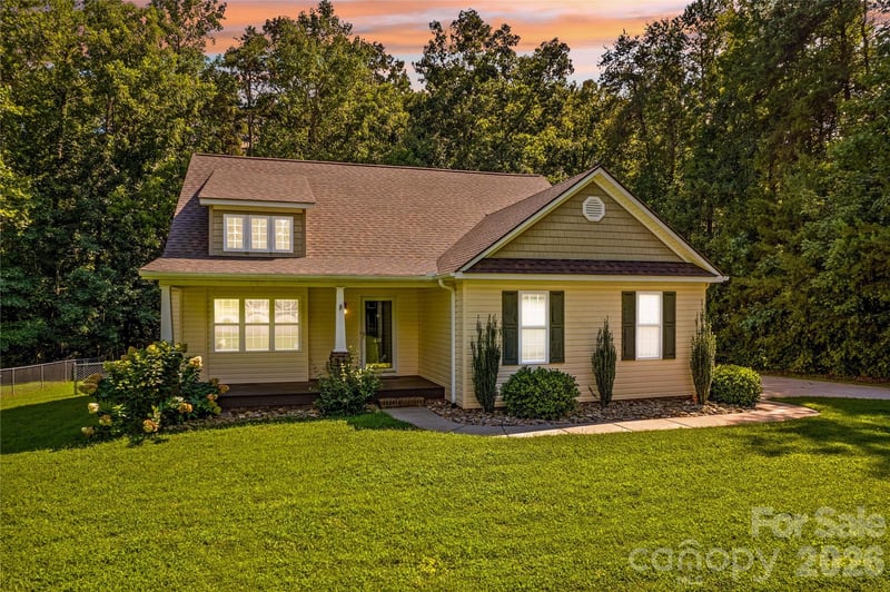 215 Meadow Lake Drive, Salisbury, NC - 3 beds, 2 baths, 1,493 sqft - $385,000