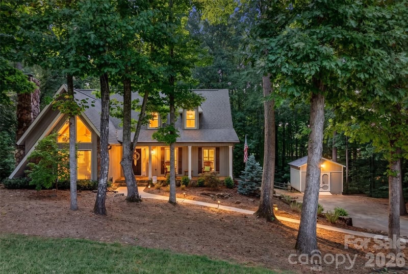 1345 Gaston Day School Road, Gastonia, NC - 4 beds, 3.5 baths, 3,223 sqft - $587,000